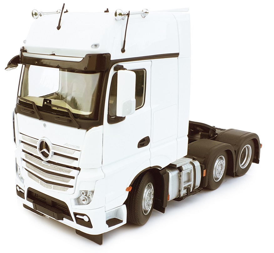 Mercedes-Benz Actros Gigaspace 6x2 White